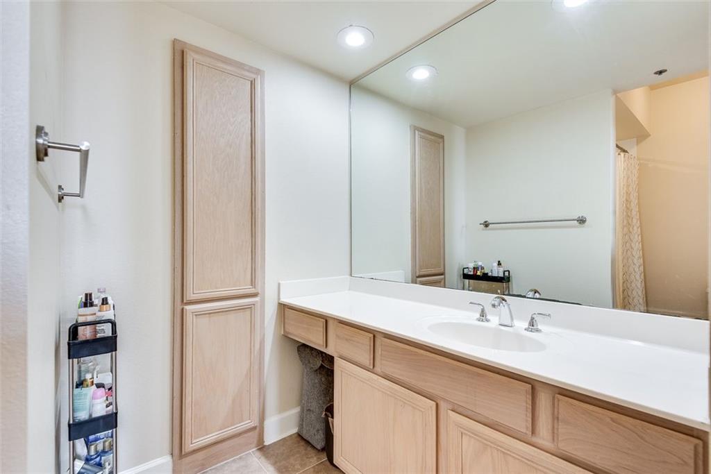 3777 Peachtree Road NE Unit 1037