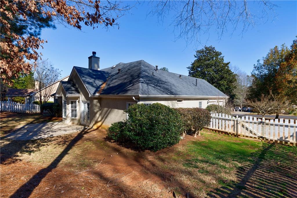 616 Redbud Lane