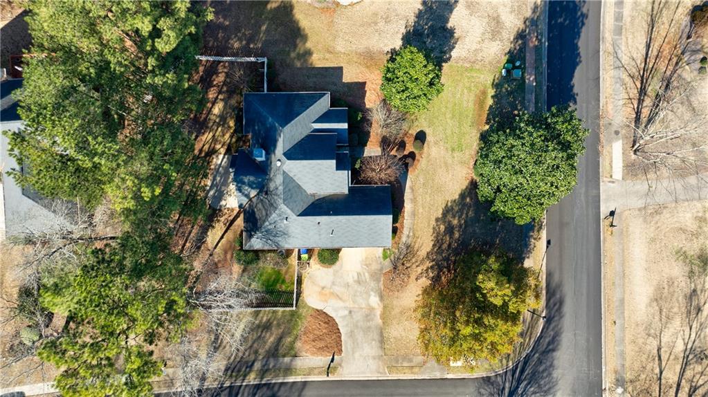 616 Redbud Lane
