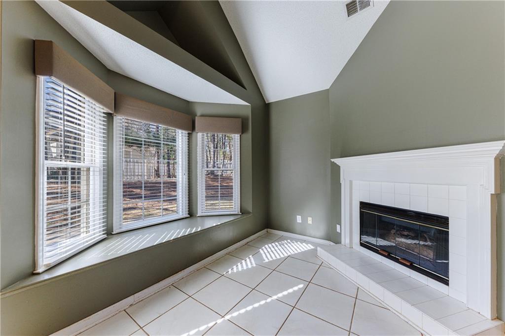 616 Redbud Lane