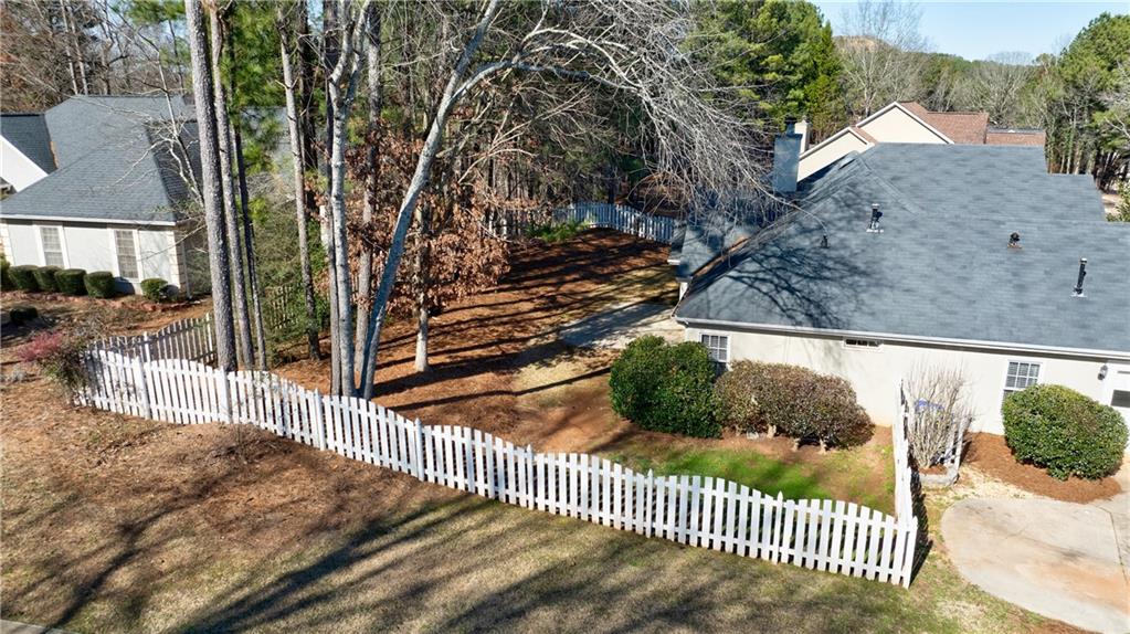 616 Redbud Lane