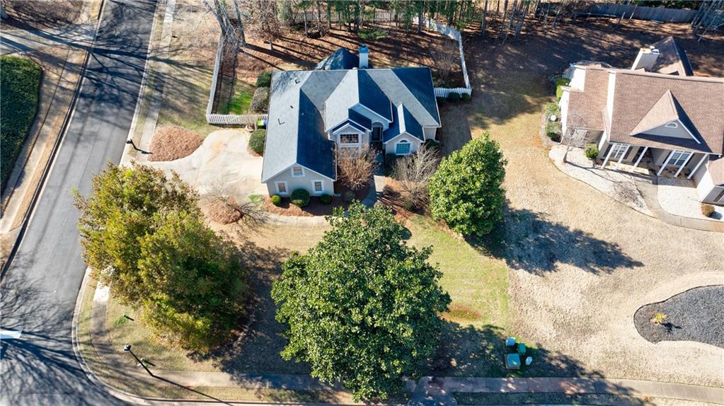 616 Redbud Lane