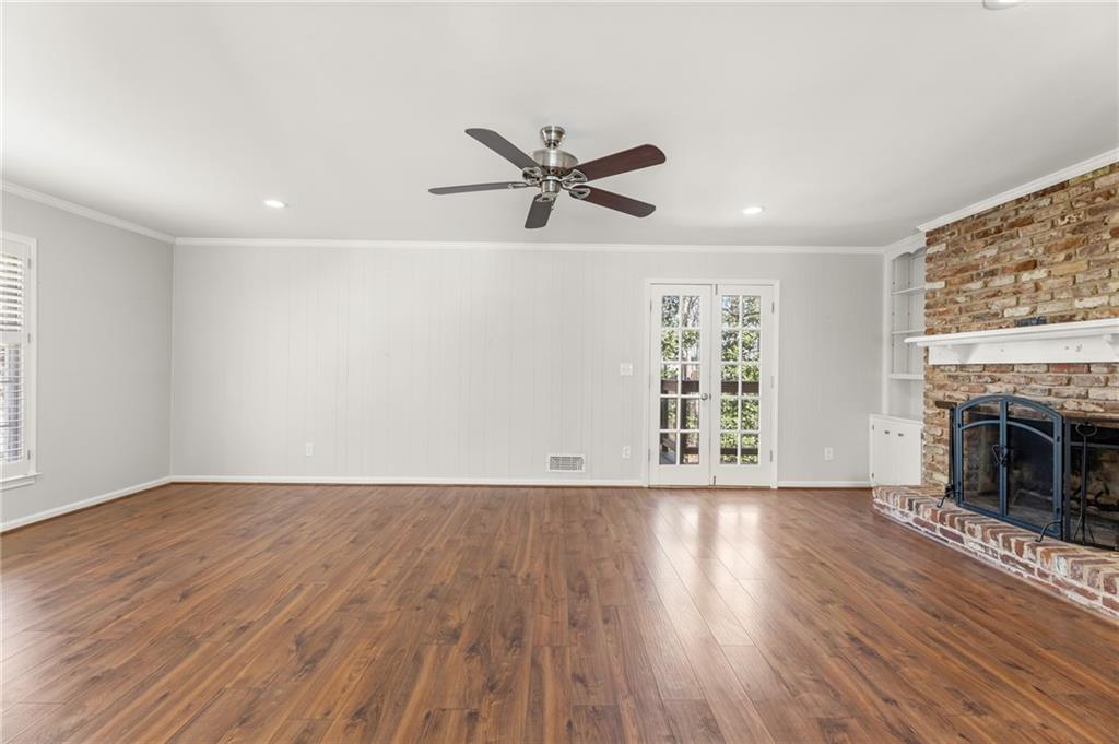 2488 Fontainebleau Drive