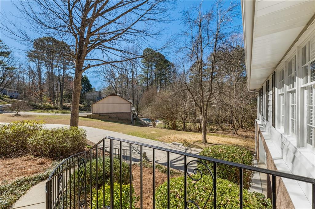 2488 Fontainebleau Drive
