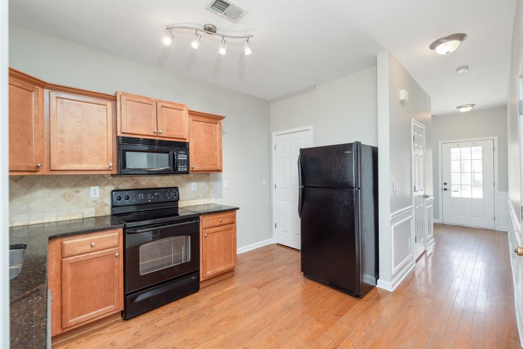 2736 Sudbury Trace