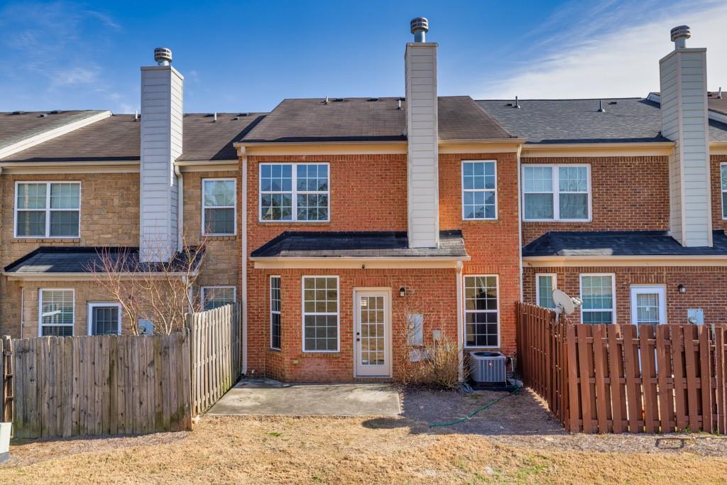 2736 Sudbury Trace