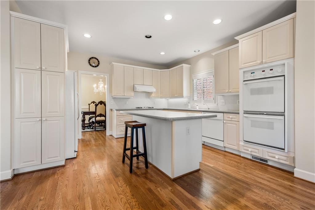 1078 Fairway Estates NE