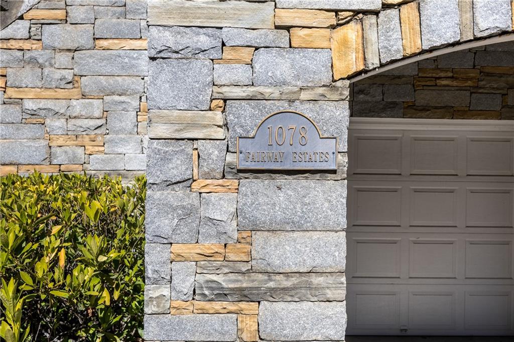 1078 Fairway Estates NE