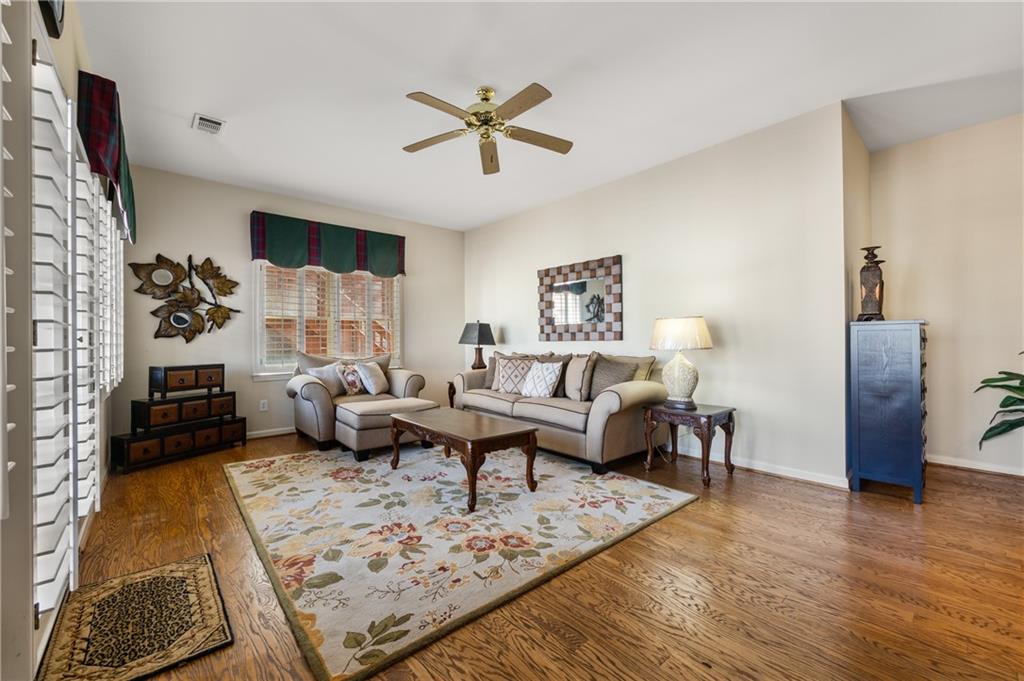 1078 Fairway Estates NE