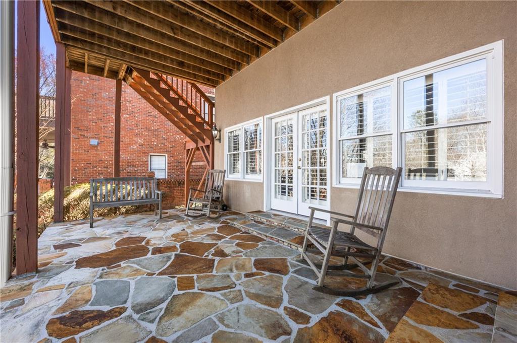 1078 Fairway Estates NE
