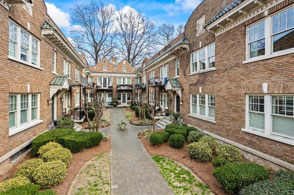 907 Piedmont Avenue NE Unit 5