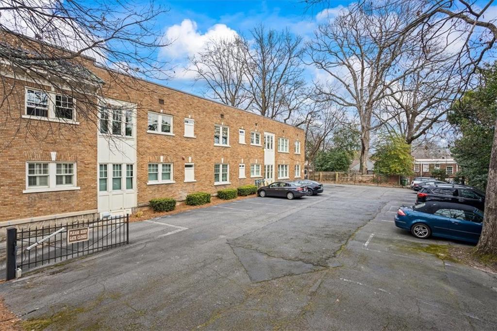 907 Piedmont Avenue NE Unit 5