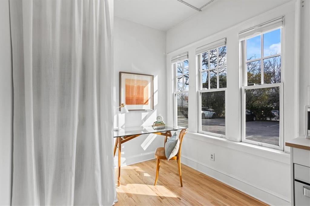 907 Piedmont Avenue NE Unit 5
