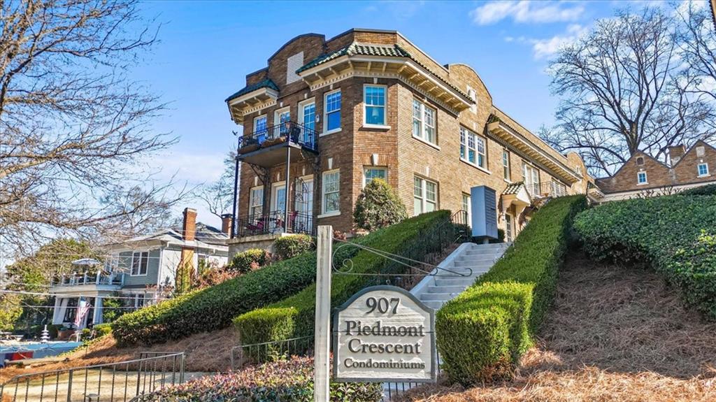 907 Piedmont Avenue NE Unit 5