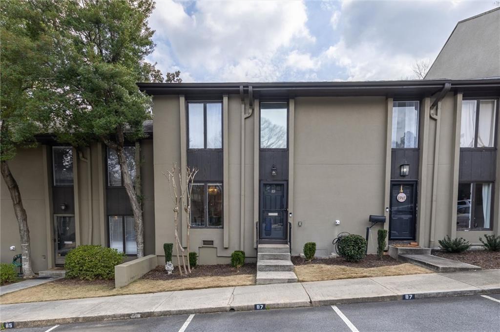 89 Ivy Trail NE