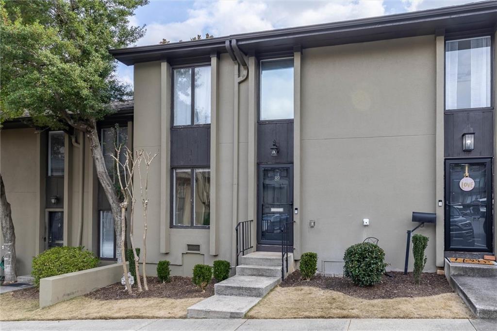 89 Ivy Trail NE