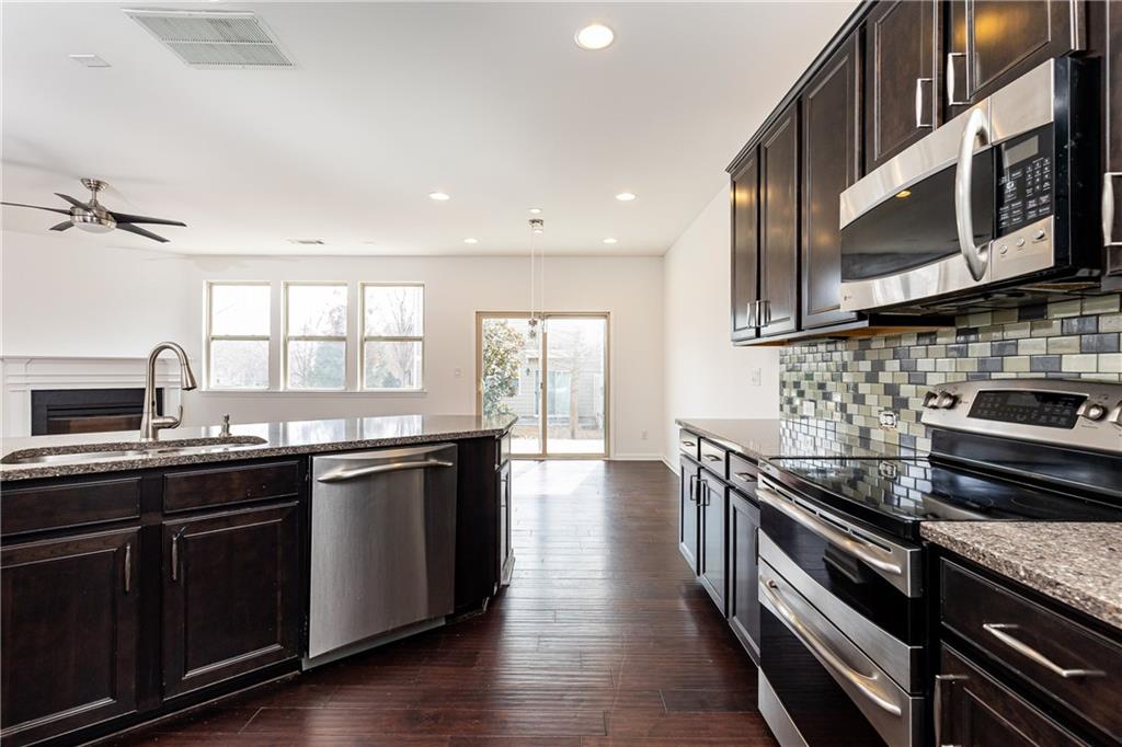2169 Crestridge Trail NE