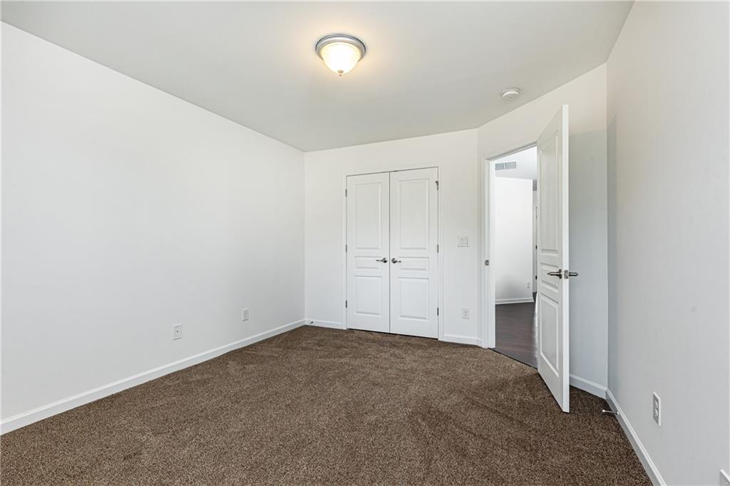 2169 Crestridge Trail NE