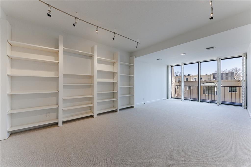 147 15th Street NE Unit 3A