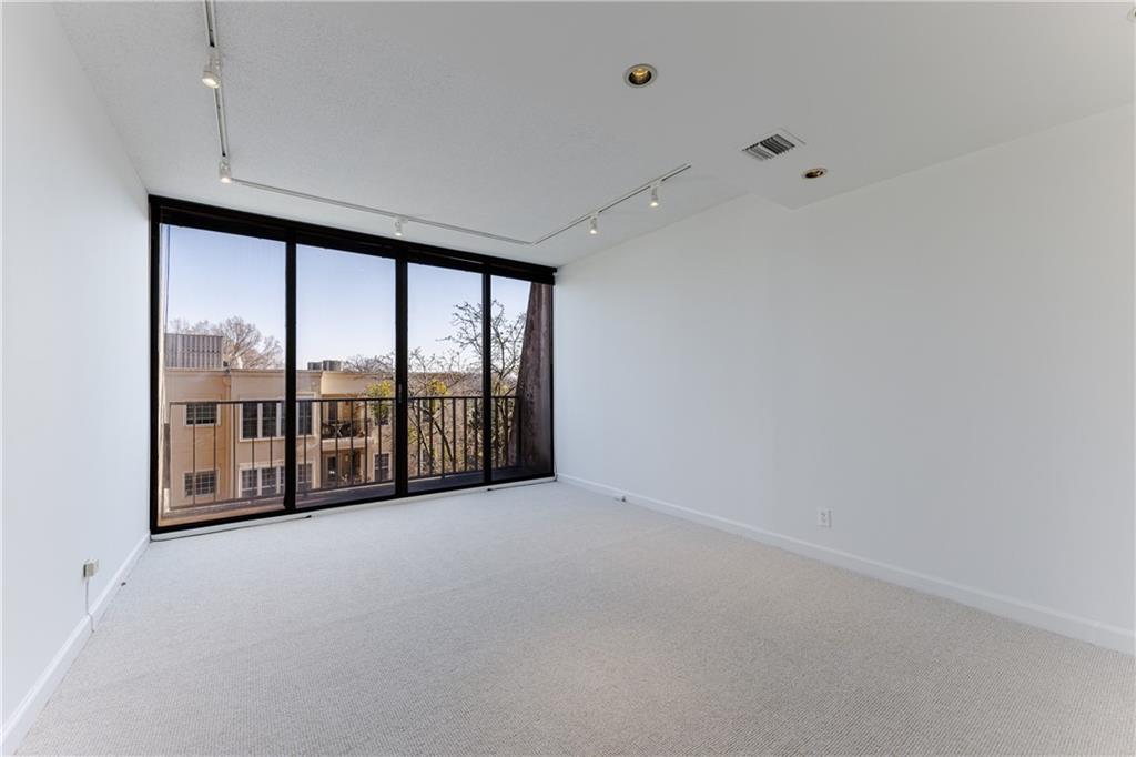 147 15th Street NE Unit 3A