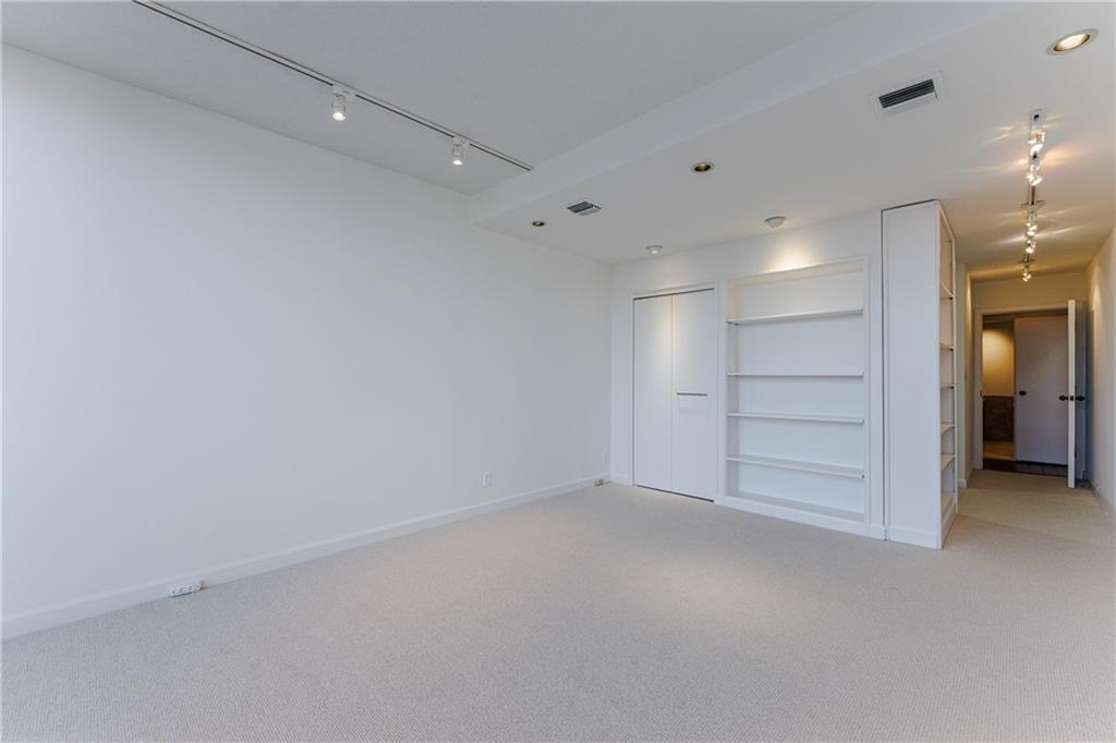 147 15th Street NE Unit 3A