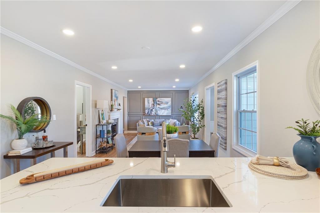 1907 Dresden Drive NE