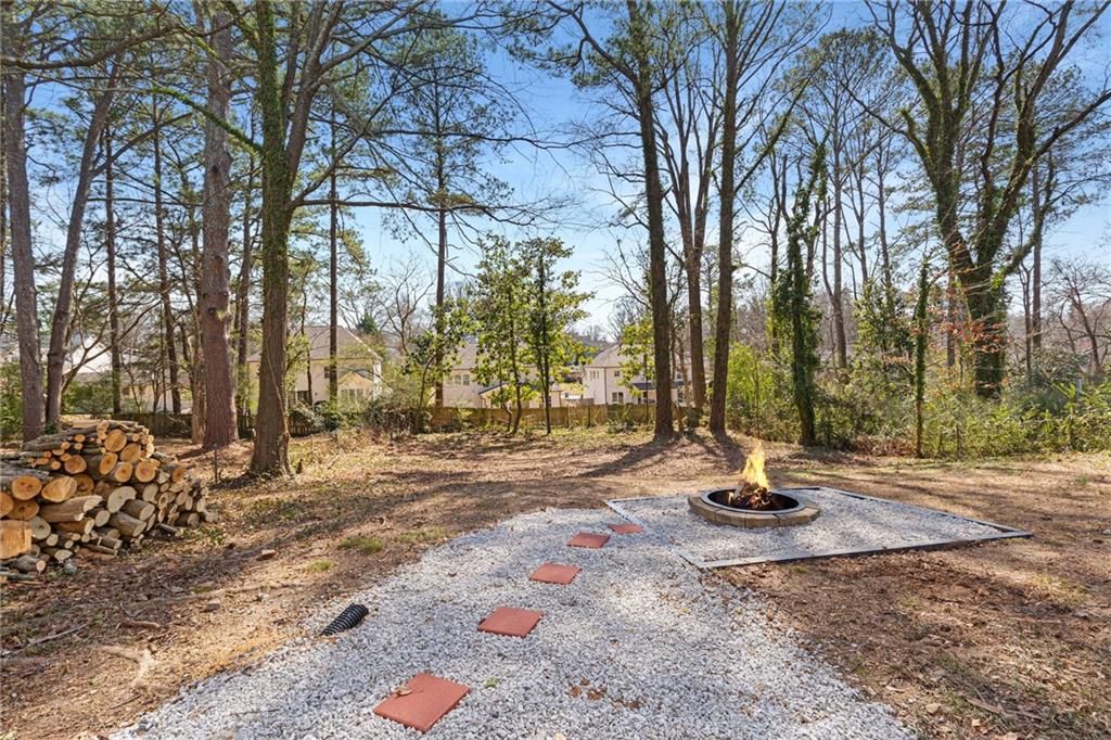 1907 Dresden Drive NE