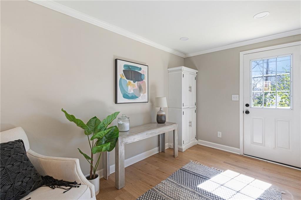 1907 Dresden Drive NE