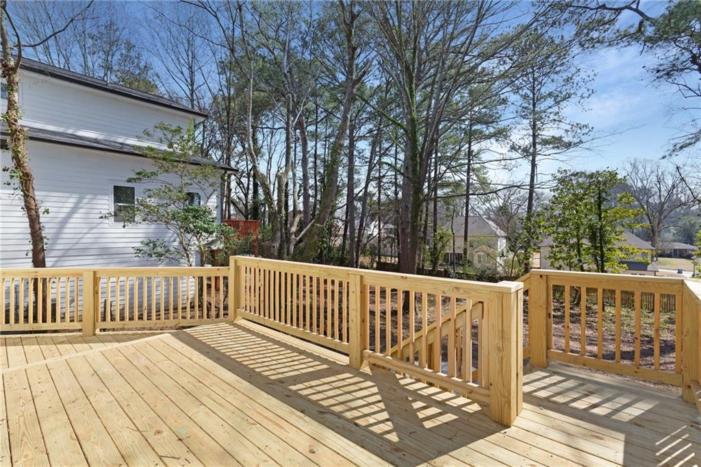 1907 Dresden Drive NE