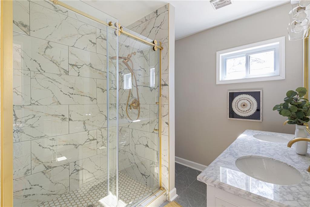 1907 Dresden Drive NE