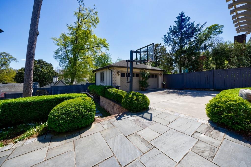 89 Brighton Road NE