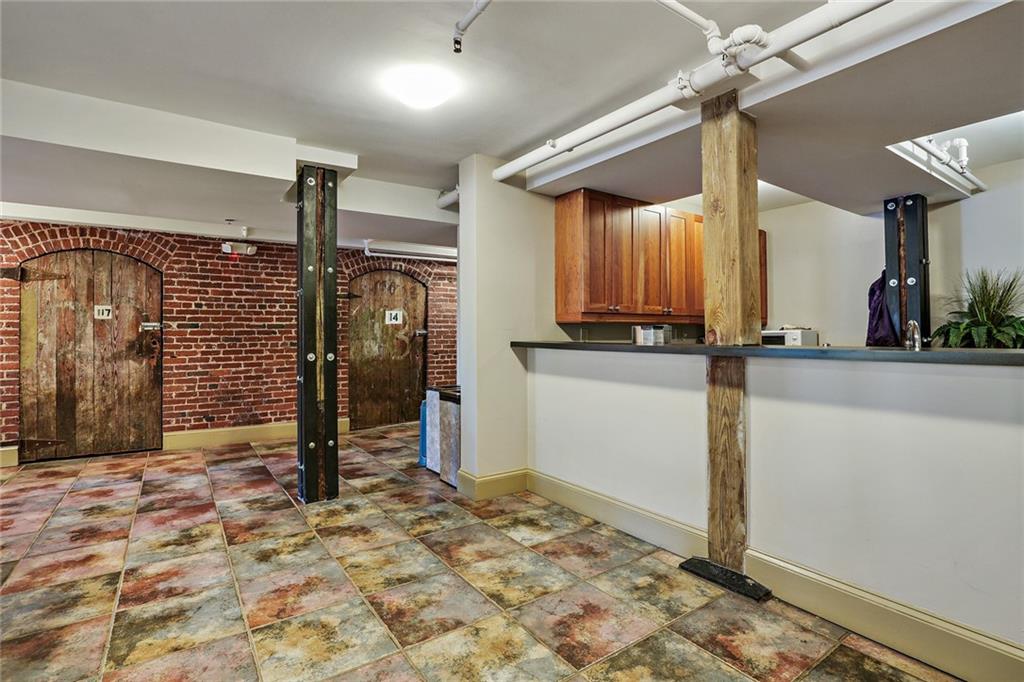 266 11th Street NE Unit 201