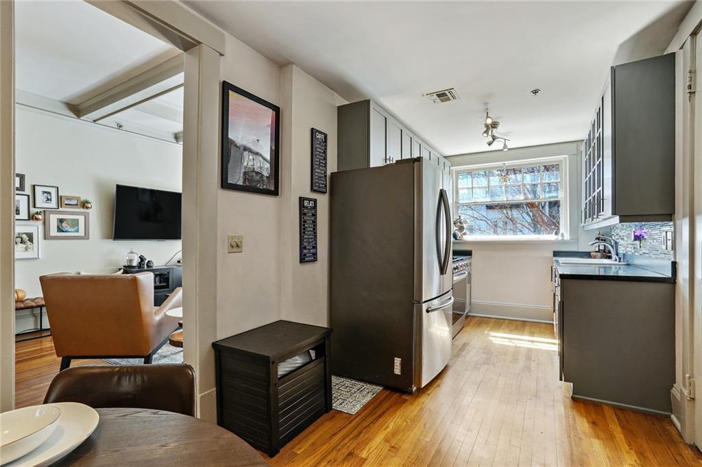 266 11th Street NE Unit 201