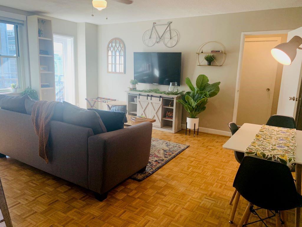 300 Peachtree Street NE Unit 16N