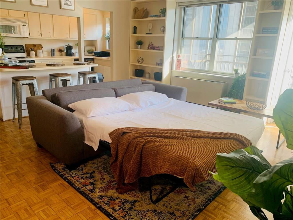 300 Peachtree Street NE Unit 16N