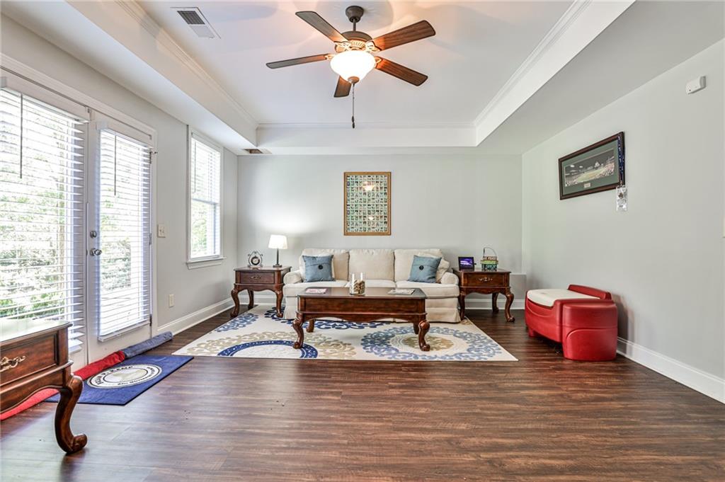 128 Brookfield Court