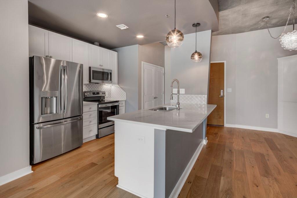 923 Peachtree Street NE Unit 1130