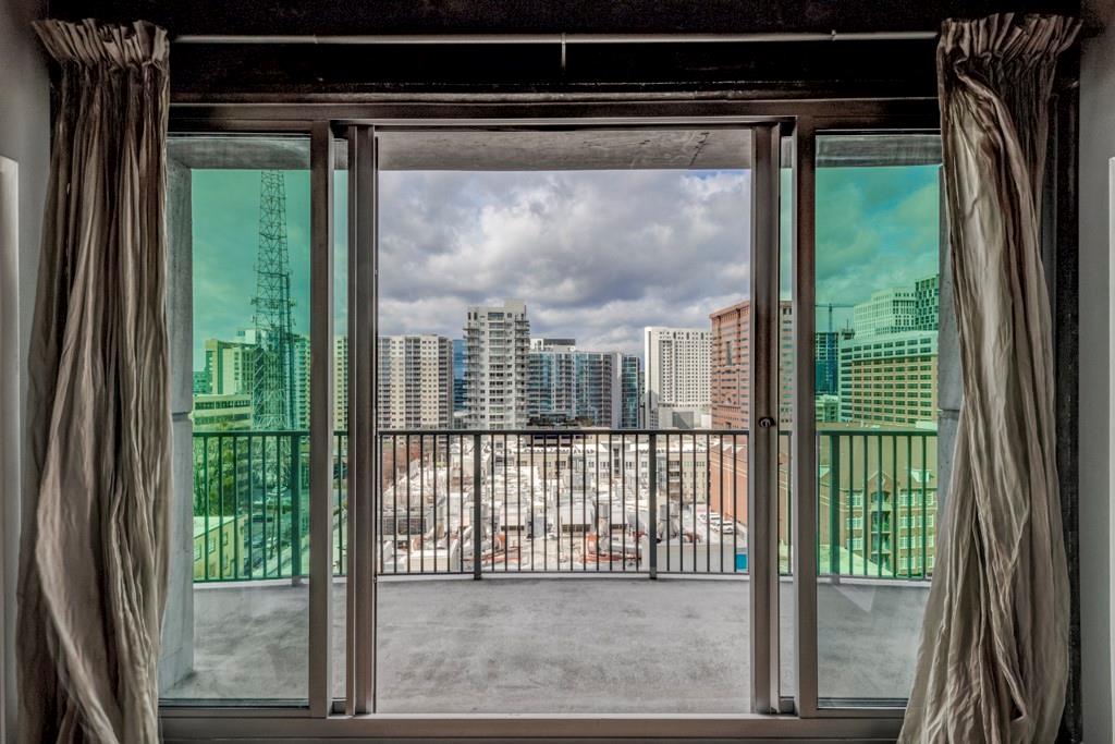 923 Peachtree Street NE Unit 1130