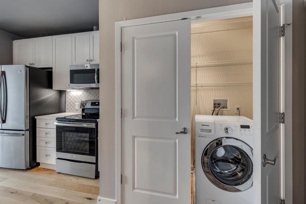 923 Peachtree Street NE Unit 1130