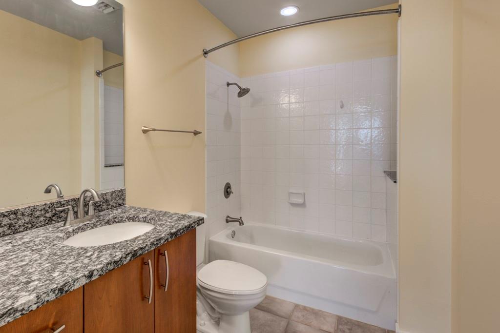 923 Peachtree Street NE Unit 1130