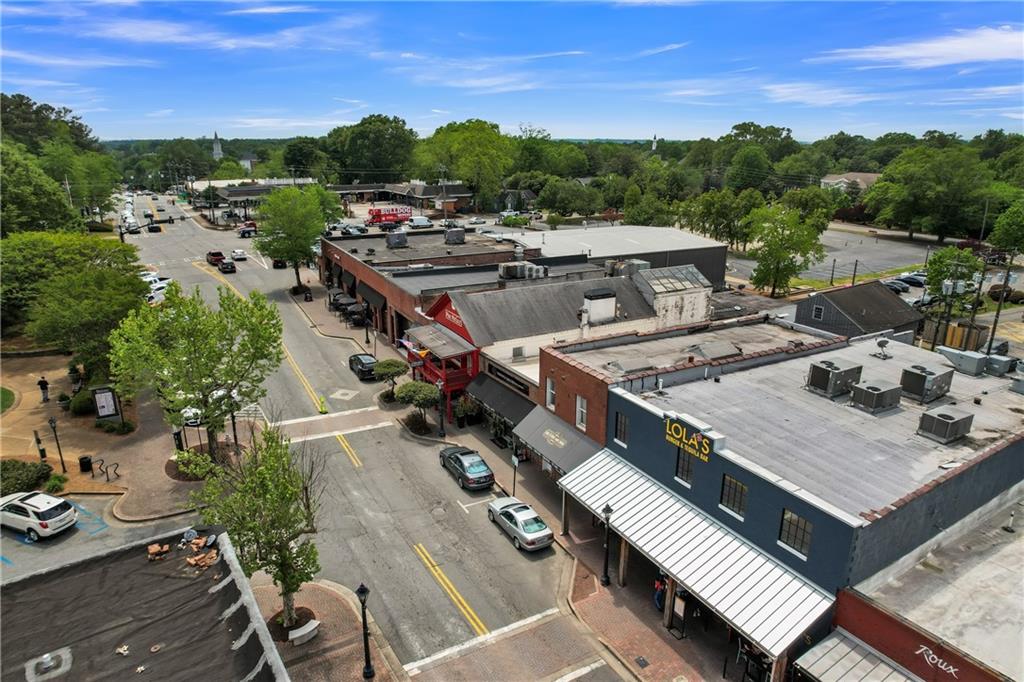 750 Elmwood Way