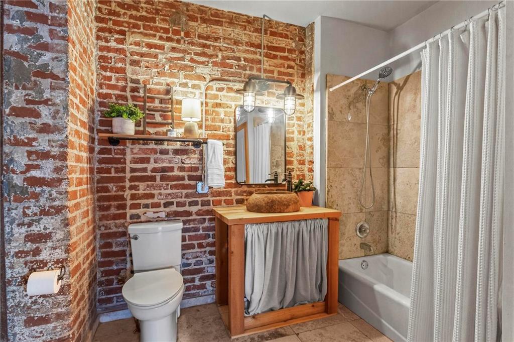 320 Martin Luther King Jr Drive SE Unit 18B