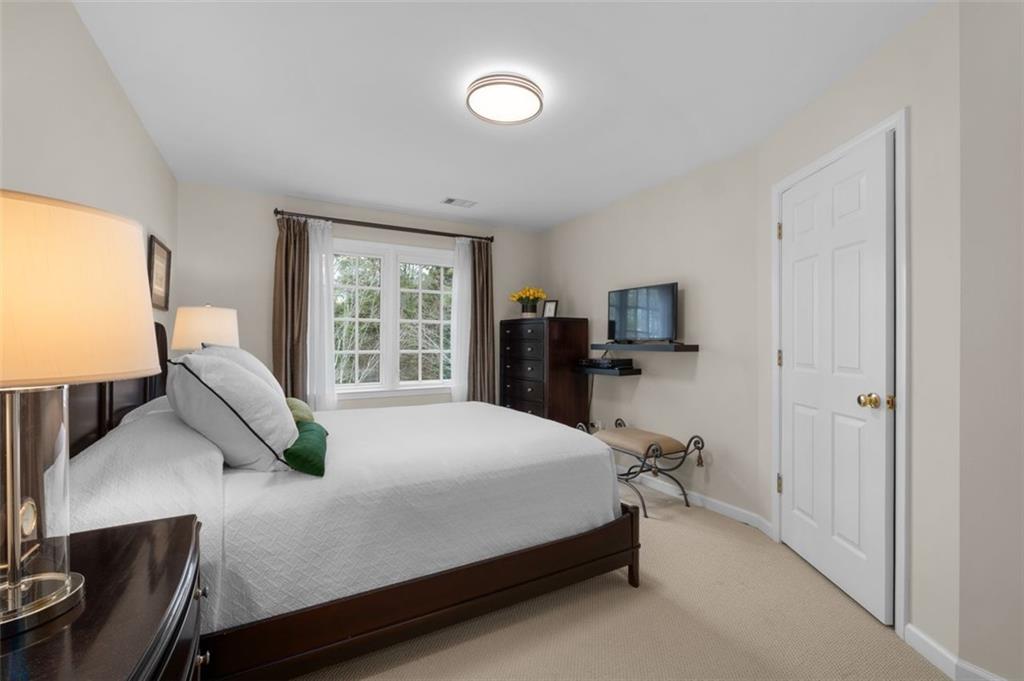 1138 FAIRWAY Gardens NE