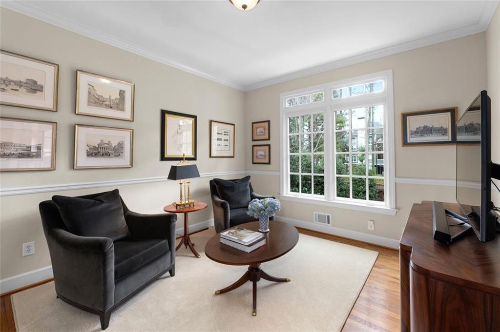 1138 FAIRWAY Gardens NE