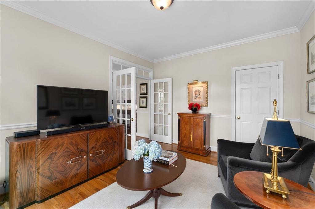 1138 FAIRWAY Gardens NE