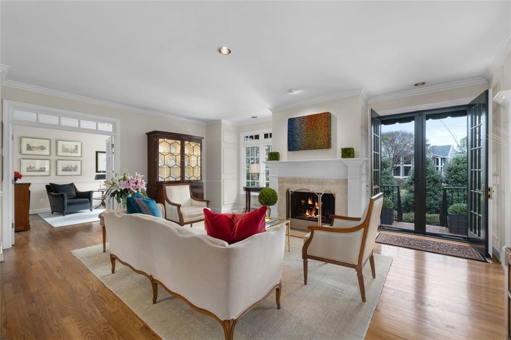 1138 FAIRWAY Gardens NE