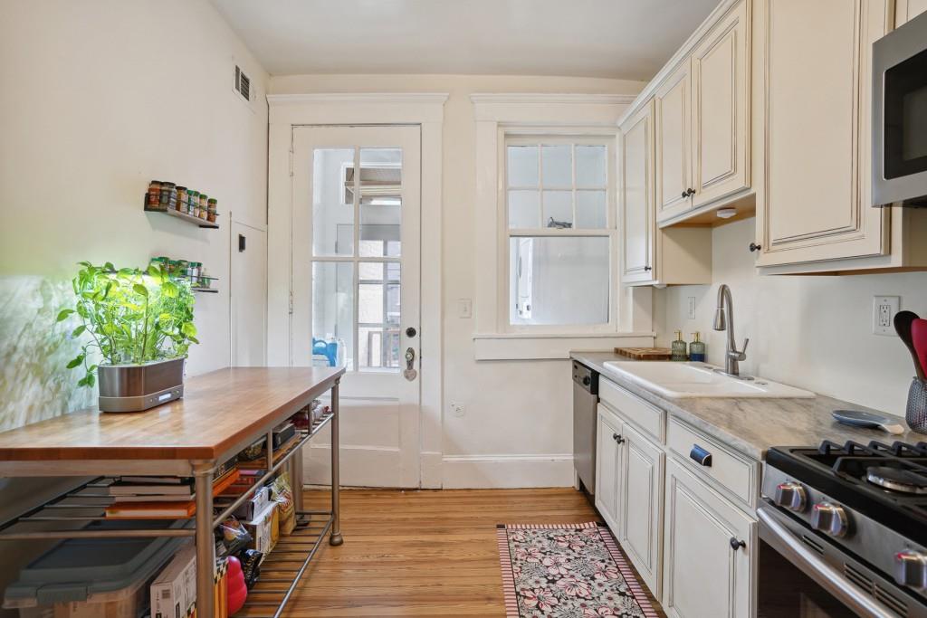 18 Peachtree Circle Unit 6