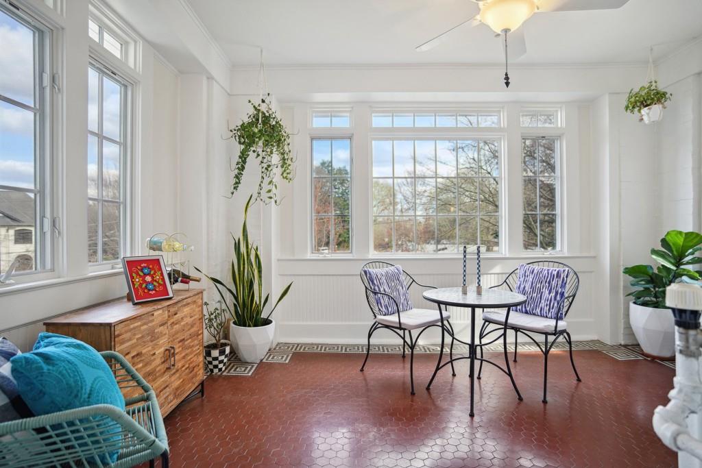 18 Peachtree Circle Unit 6