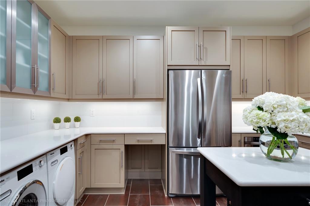3047 Lenox Road NE Unit 1104