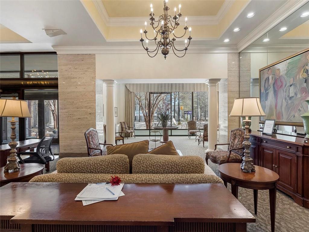 300 Peachtree Street NE Unit 5H